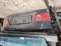 Кришка багажник Хонда Аккорд за 35 000 тг. в Алматы