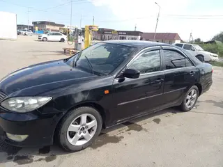 Toyota Camry, 2004