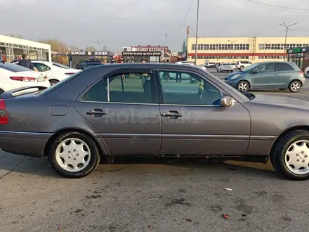 Mercedes-Benz C 180 1994 года за 1 550 000 тг. в Тараз – фото 4