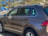 Volkswagen Tiguan 2017 года за 13 700 000 тг. в Костанай – фото 2