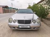 Mercedes-Benz E 320 2002 годаfor3 800 000 тг. в Жанаозен – фото 2