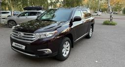 Toyota Highlander 2013 года за 9 600 000 тг. в Астана