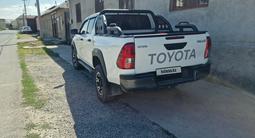 Toyota Hilux 2018 года за 16 500 000 тг. в Шымкент – фото 2