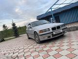 BMW 320 1995 годаүшін2 100 000 тг. в Алматы – фото 2