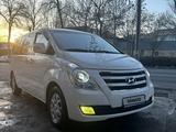 Hyundai Starex 2014 года за 13 200 000 тг. в Шымкент – фото 2