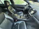 Chrysler 300C 2011 года за 2 650 000 тг. в Алматы – фото 5