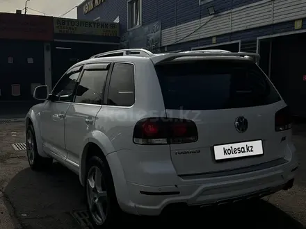 Volkswagen Touareg 2007 года за 6 850 000 тг. в Алматы – фото 18