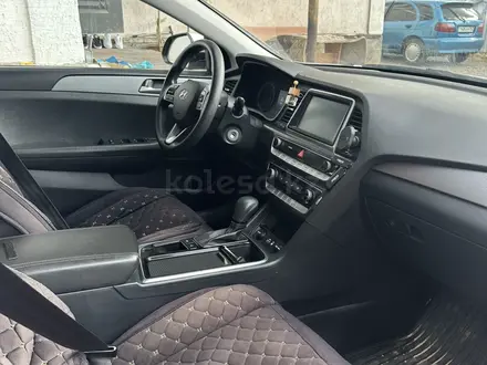 Hyundai Sonata 2018 года за 8 900 000 тг. в Алматы – фото 10