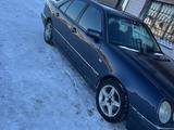 Mercedes-Benz E 230 1997 года за 2 000 000 тг. в Караганда – фото 4