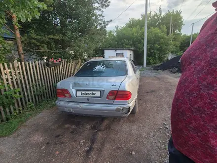 Mercedes-Benz E 280 1996 года за 1 300 000 тг. в Караганда – фото 3