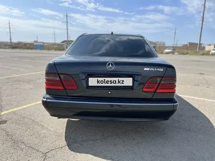 Mercedes-Benz E 320 2000 года за 3 500 000 тг. в Актау – фото 5