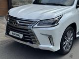 Lexus LX 570 2017 годаүшін43 000 000 тг. в Алматы – фото 2