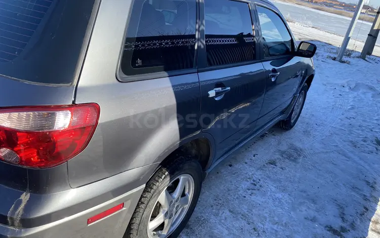 Mitsubishi Outlander 2006 годаүшін2 500 000 тг. в Атырау