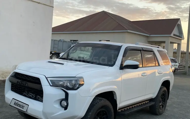 Toyota 4Runner 2018 годаfor16 500 000 тг. в Актау