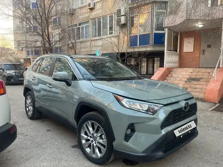 Toyota RAV4 2019 года за 15 000 000 тг. в Атырау – фото 4