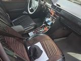 Mercedes-Benz E 220 1995 года за 2 800 000 тг. в Шымкент – фото 4