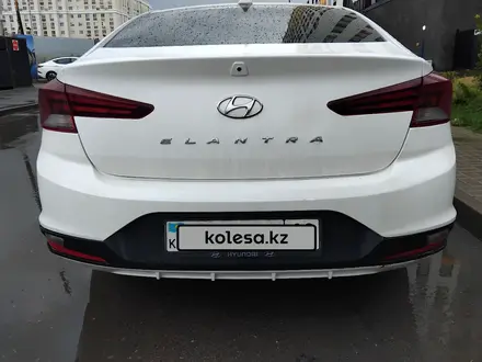 Hyundai Elantra 2020 года за 5 300 000 тг. в Алматы – фото 2