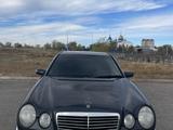 Mercedes-Benz E 200 1997 года за 1 600 000 тг. в Караганда – фото 2
