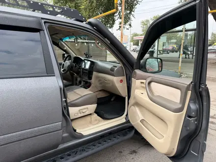 Toyota Land Cruiser 2005 года за 25 000 000 тг. в Алматы – фото 12