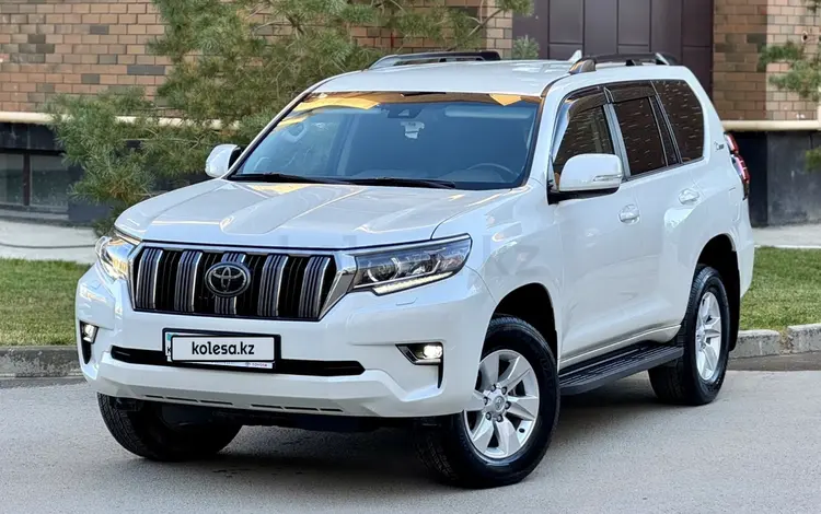 Toyota Land Cruiser Prado 2021 года за 23 900 000 тг. в Актобе