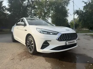 JAC J7