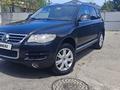 Volkswagen Touareg 2007 года за 6 999 999 тг. в Алматы – фото 3