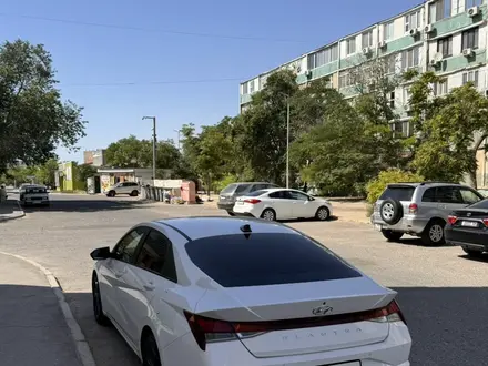 Hyundai Elantra 2021 года за 9 300 000 тг. в Актау – фото 4