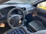 Toyota Corolla 1997 года за 2 050 000 тг. в Актобе – фото 5