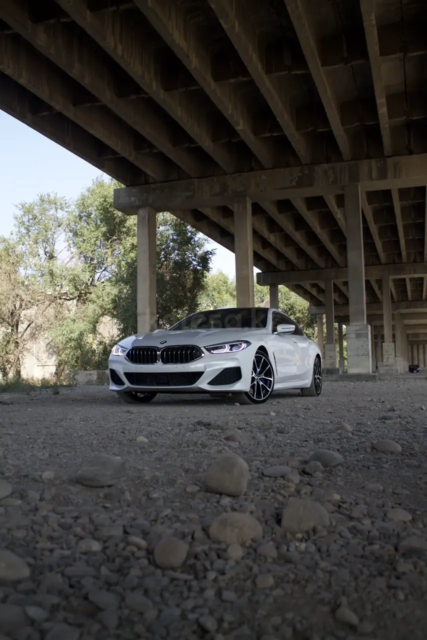 BMW 8 Series, 2020