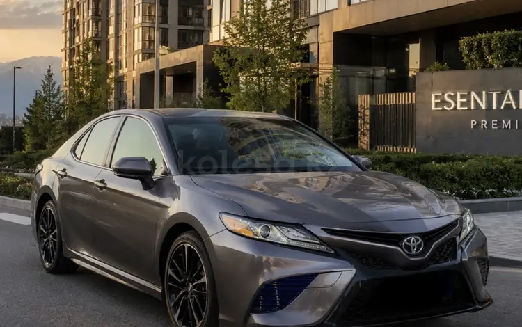 Toyota Camry 2019 года за 11 000 000 тг. в Алматы