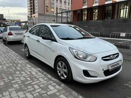 Hyundai Accent 2011 года за 3 900 000 тг. в Астана – фото 2