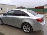 Chevrolet Cruze 2012 года за 3 000 000 тг. в Атырау – фото 2