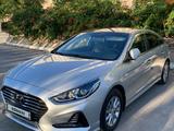 Hyundai Sonata 2019 года за 9 400 000 тг. в Шымкент