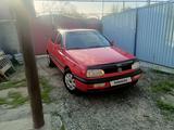 Volkswagen Golf 1993 годаүшін1 400 000 тг. в Алматы