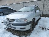 Toyota Avensis 2001 года за 969 000 тг. в Шымкент – фото 2