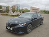Toyota Camry 2020 года за 11 800 000 тг. в Уральск – фото 3