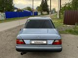 Mercedes-Benz E 260 1992 годаүшін1 600 000 тг. в Усть-Каменогорск – фото 5