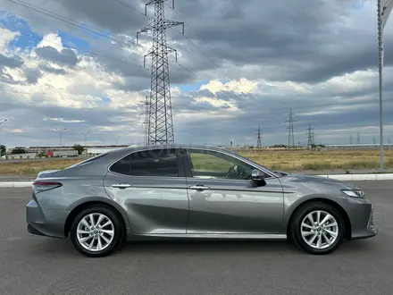 Toyota Camry 2023 года за 14 900 000 тг. в Тараз