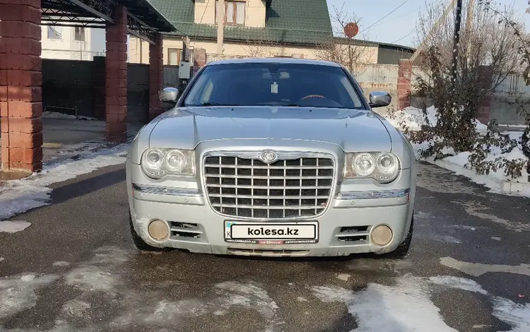 Chrysler 300C 2005 годаfor4 500 000 тг. в Алматы