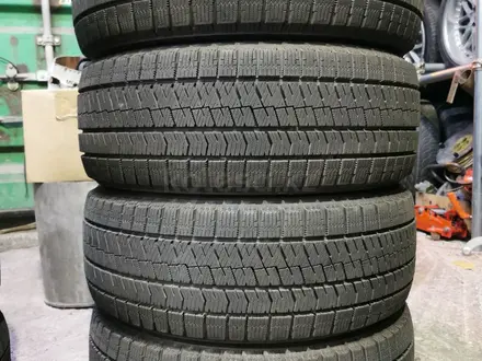 Резина 215/50 r17 Bridgestone из Японии за 117 000 тг. в Алматы