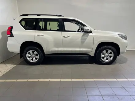 Toyota Land Cruiser Prado Comfort 2023 года за 28 330 000 тг. в Актобе – фото 6