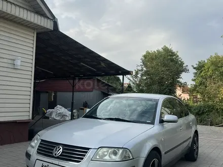 Volkswagen Passat 2002 года за 2 500 000 тг. в Алматы – фото 2