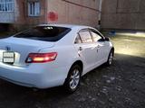 Toyota Camry 2011 года за 7 300 000 тг. в Усть-Каменогорск – фото 2