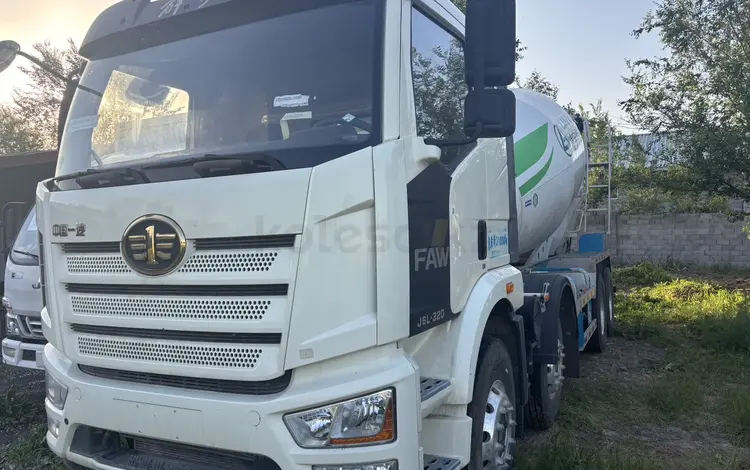 FAW  CA3250 2022 года за 29 800 000 тг. в Алматы