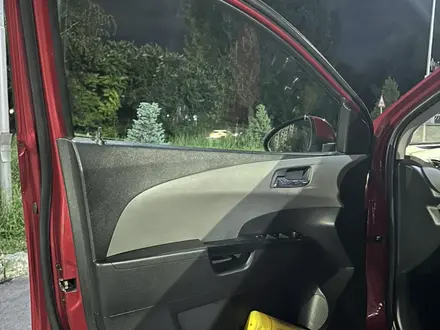 Chevrolet Aveo 2013 года за 3 200 000 тг. в Алматы – фото 10