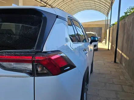 Toyota RAV4 2019 года за 15 000 000 тг. в Актау – фото 9