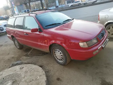 Volkswagen Passat 1994 года за 2 500 000 тг. в Актобе – фото 2