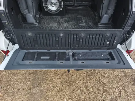 Toyota Land Cruiser 2008 года за 14 850 000 тг. в Алматы – фото 43