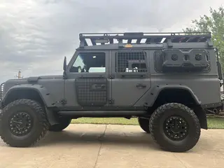 Land Rover Defender, 2013