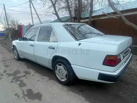 Mercedes-Benz E 230 1990 года за 1 600 000 тг. в Астана – фото 8